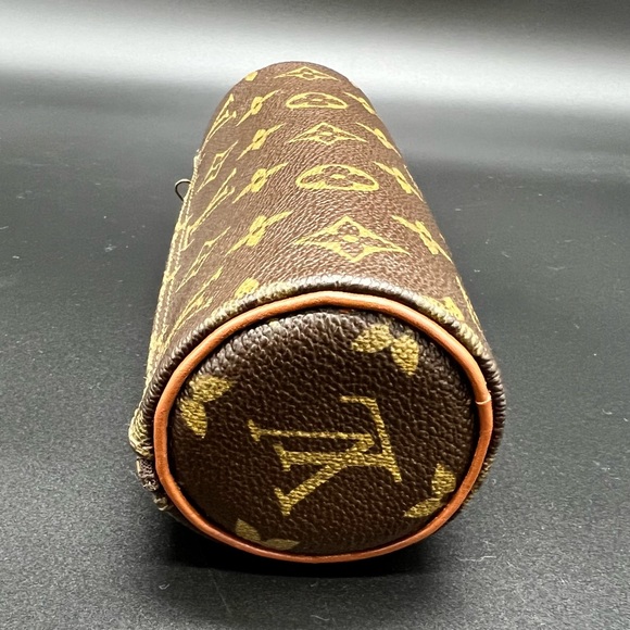 Louis Vuitton Monogram Trousse Ronde - Picture 7 of 7